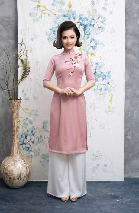 Duong Hoang Yen dieu da don xuan trong thiet ke ao dai moi - Anh 10