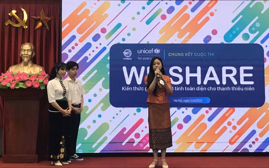Phần thi hùng biện của đội Trường THPT Sông Mã, tỉnh Sơn La
