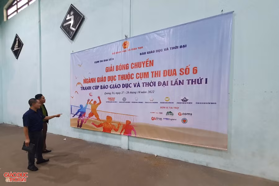 Nhân kỷ niệm 40 năm ngày Nhà giáo Việt Nam (20/11/1982 - 20/11/2022), trong 2 ngày 27, 28 tháng 10, Văn phòng Báo Giáo dục và Thời đại KV Bắc Trung Bộ phối hợp với Cụm 6 Bộ Giáo dục &amp; Đào tạo tổ chức “Giải bóng chuyền ngành Giáo dục 6 tỉnh Bắc Trung Bộ lần thứ I năm 2022" tranh Cúp Báo Giáo dục và Thời đại.