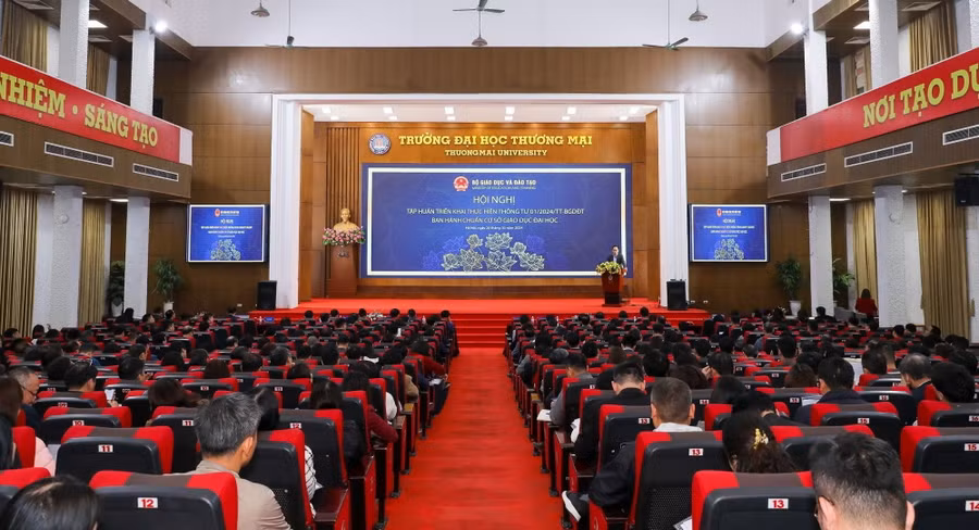 Toàn cảnh hội nghị.