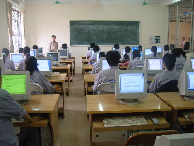 Mấu chốt là đổi mới quản lý hoạt động đào tạo của giảng viên đại học