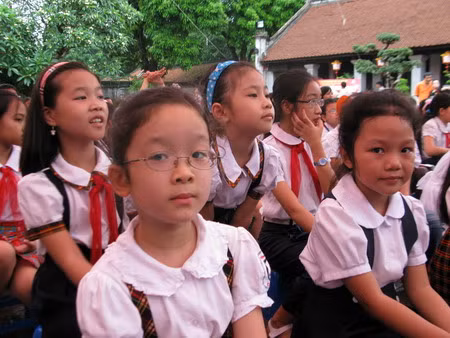 Tuyên dương giáo viên giỏi, học sinh giỏi quận Đống Đa