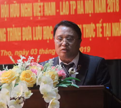 Ông Amphavanh Kouangmanivanh - Tham tán Văn hóa GD, Đại sứ quán Lào tại Việt Nam phát biểu tại Hội nghị