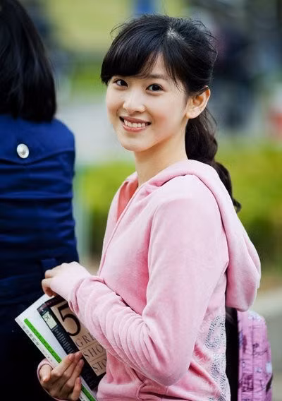 Biểu cảm dễ thương của Chiết Thiên. Biểu cảm dễ thương của Chiết Thiên.