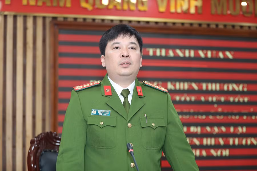 Thượng tá Đinh Tuấn Thành - Trưởng Công an quận Thanh Xuân phát hiểu tại buổi gặp mặt.