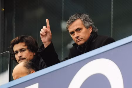 Có rất nhiều dự đoán được đưa ra sau khi HLV có chuyến trở lại sân Stamford Bridge Có rất nhiều dự đoán được đưa ra sau khi HLV có chuyến trở lại sân Stamford Bridge