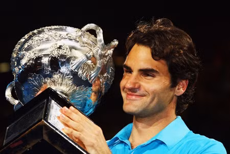 Federer hạnh phúc với danh hiệu Grand Slam thứ 16 trong sự nghiệp của mình Federer hạnh phúc với danh hiệu Grand Slam thứ 16 trong sự nghiệp của mình