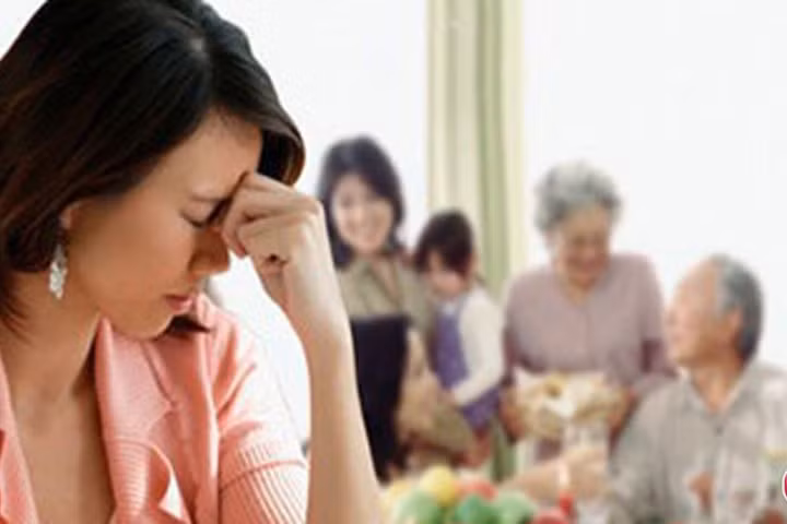 Bố mẹ già rồi, chẳng biết còn mấy giao thừa nữa chồng ơi?
