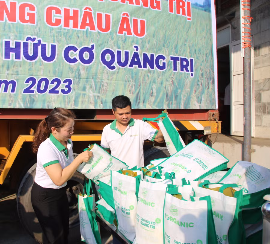 Sản phẩm gạo hữu cơ Quảng Trị. (Ảnh: Đ. Đức).