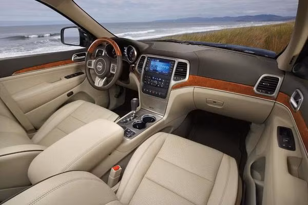 Jeep Grand Cherokee 2011 - Đấu tranh để sinh tồn ảnh 5