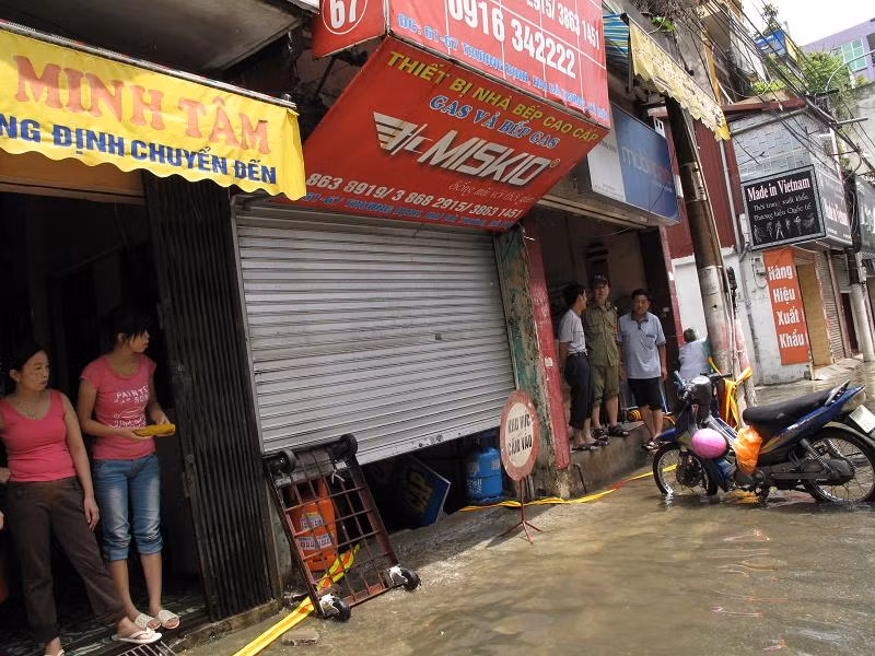 Ngập nước, rò điện làm 3 người chết