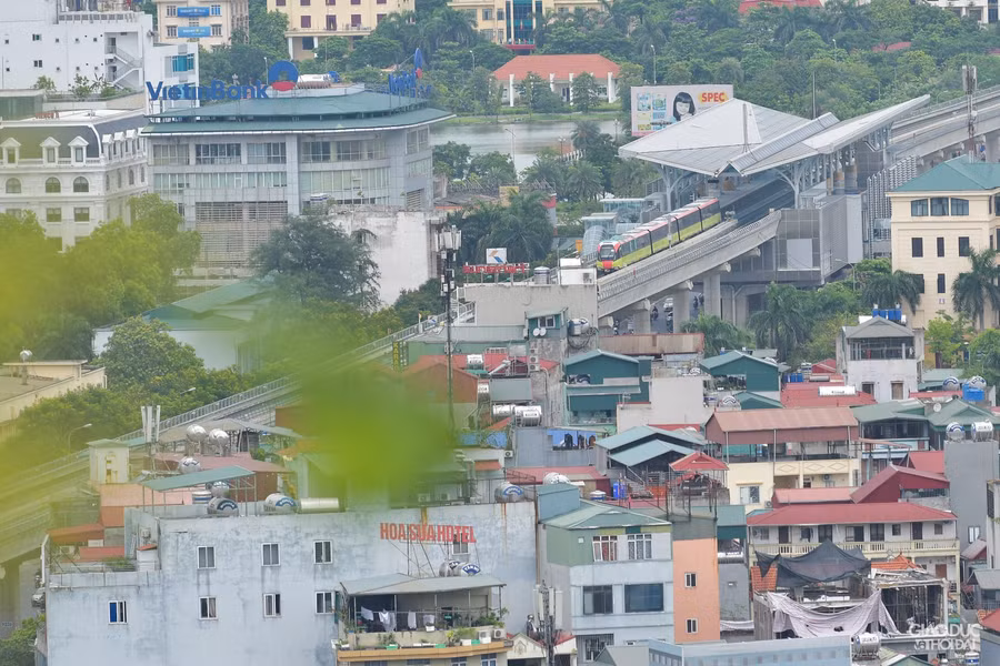 Ban Quản lý dự án Đường sắt đô thị Hà Nội cho biết, trong giai đoạn thử nghiệm liên động, các đoàn tàu sẽ được vận hành dọc tuyến, theo từng chế độ vận hành khác nhau.