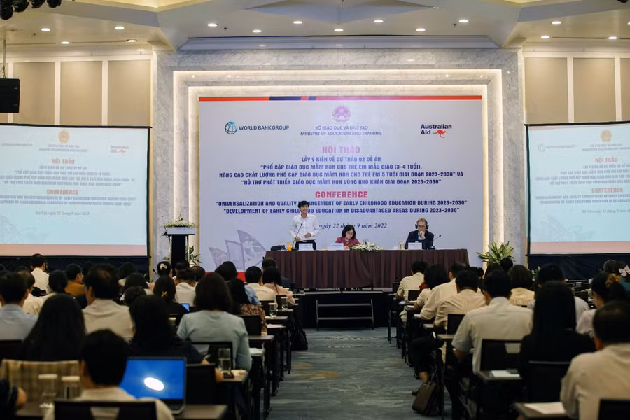 Vụ trưởng Vụ GDMN Nguyễn Bá Minh ghi nhận những ý kiến đề xuất của đại biểu. Vụ trưởng Vụ GDMN Nguyễn Bá Minh ghi nhận những ý kiến đề xuất của đại biểu.
