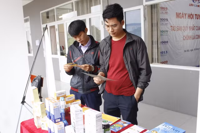 Sự kiện thu hút đông đảo sinh viên chuyên ngành và các trường ĐH khác
