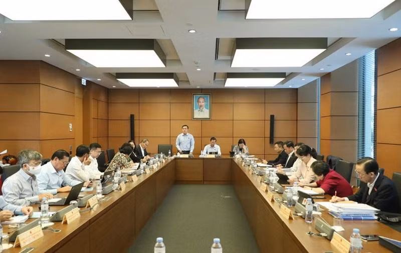 Toàn cảnh Phiên thảo luận tại Tổ 3 sáng ngày 22/10.