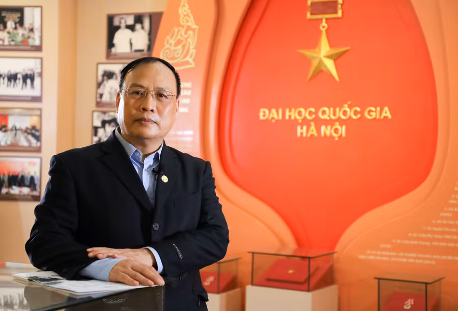 GS.TSKH Nguyễn Đình Đức làm Chủ tịch Hội đồng Trường ĐH Công nghệ.