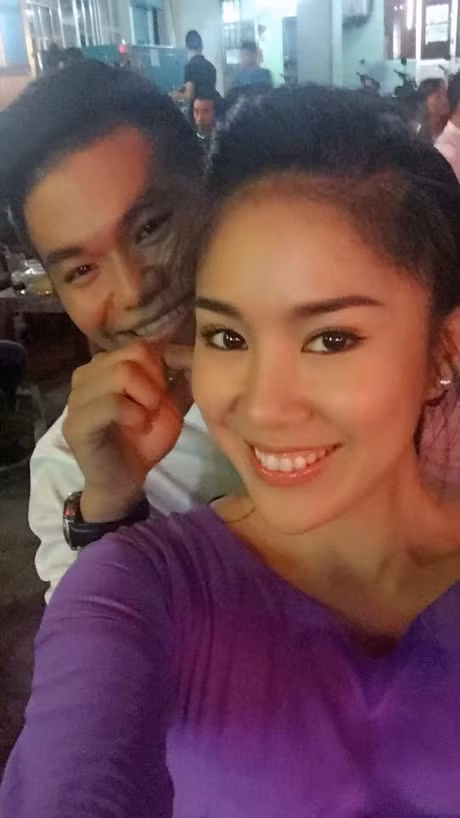 Hau ly hon: Sao Viet hanh phuc ben tinh moi, nguoi lan dan trong tan vo - Anh 3