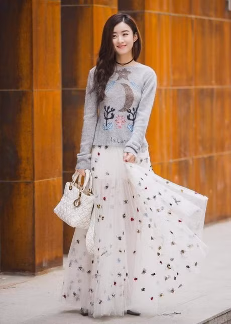 Luu Diec Phi va Trieu Le Dinh lien tuc mac dung vay ao - Anh 8