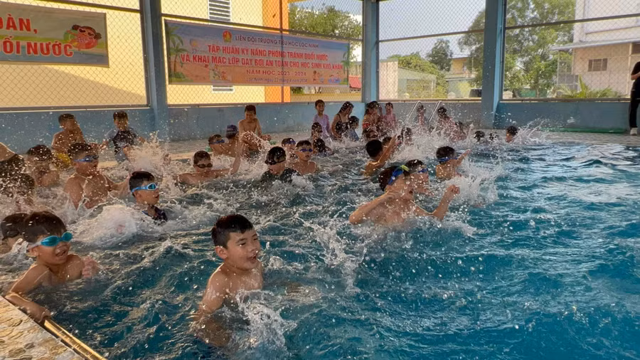 Kiến thức và kỹ năng phòng, chống đuối nước cần được phổ biến sâu rộng cho học sinh cả nước.