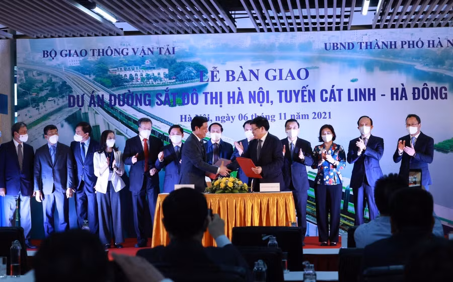 Sáng nay, đường sắt Cát Linh - Hà Đông chính thức vận hành ảnh 4