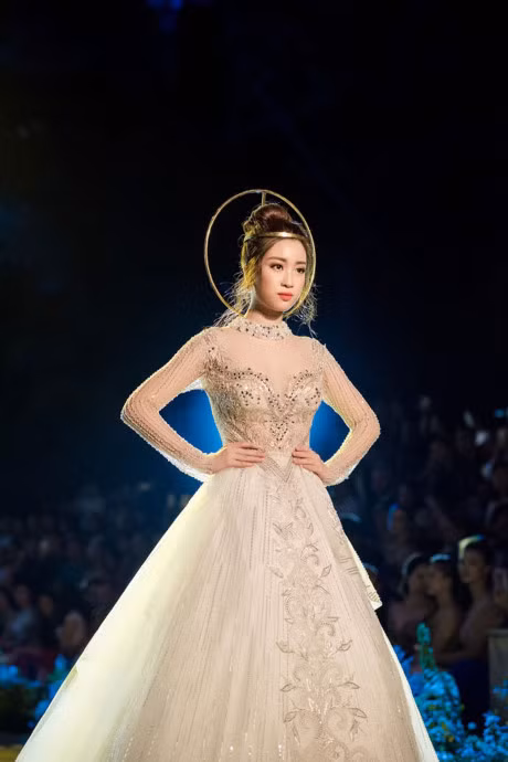 Hoa hau Do My Linh dep nhu nu than - Anh 2