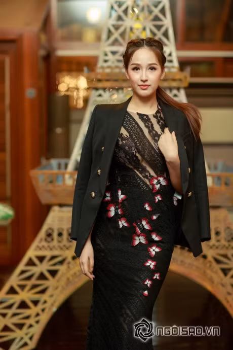 Mai Phuong Thuy bat ngo tai xuat sau thoi gian 