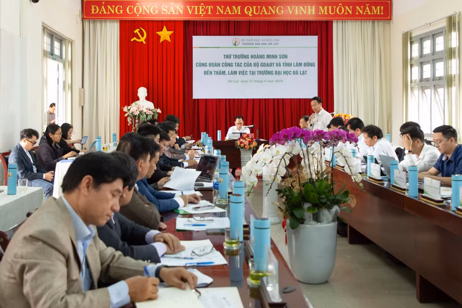 Các đại biểu dự buổi làm việc. (Ảnh: MM)
