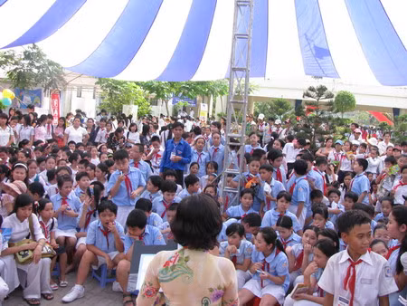 Hào hứng tham gia các cuộc thi tìm hiểu về sách Hào hứng tham gia các cuộc thi tìm hiểu về sách