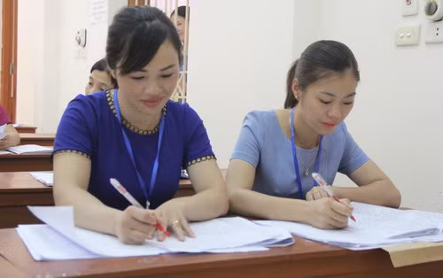 Cán bộ chấm thi môn Ngữ văn của Sở GD&ĐT Bắc Kạn