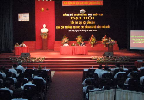 Quang cảnh Đại hội Đảng bộ trường Đại học Thuỷ Lợi đh