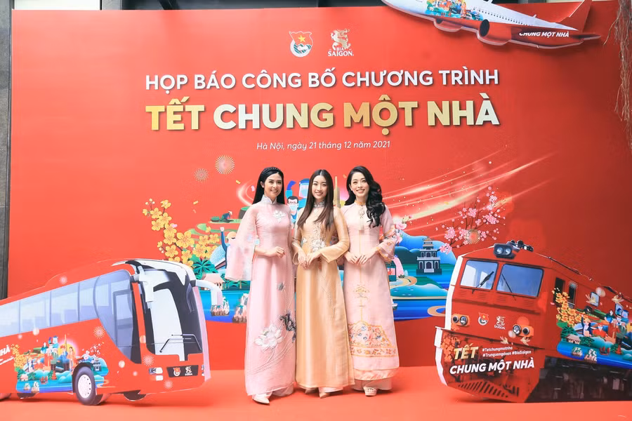 Hoa hậu Ngọc Hân, Hoa hậu Đỗ Mỹ Linh và Á hậu Bùi Phương Nga những đại sứ của chương trình "Tết chung một nhà".