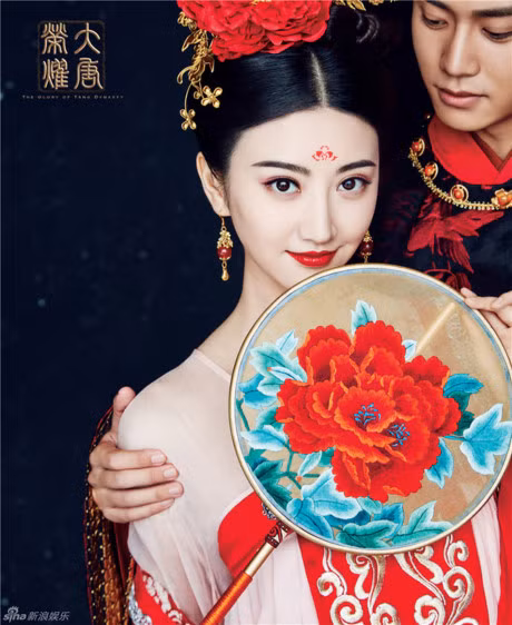 Xuat hien my nhan co trang dep khong kem canh Pham Bang Bang - Anh 1