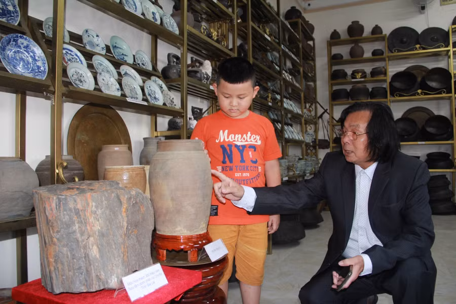 Chủ nhân bảo tàng mong muốn nơi đây trở thành trường học truyền thống để giáo dục thế hệ trẻ lưu giữ và phát huy tinh hoa của dân tộc