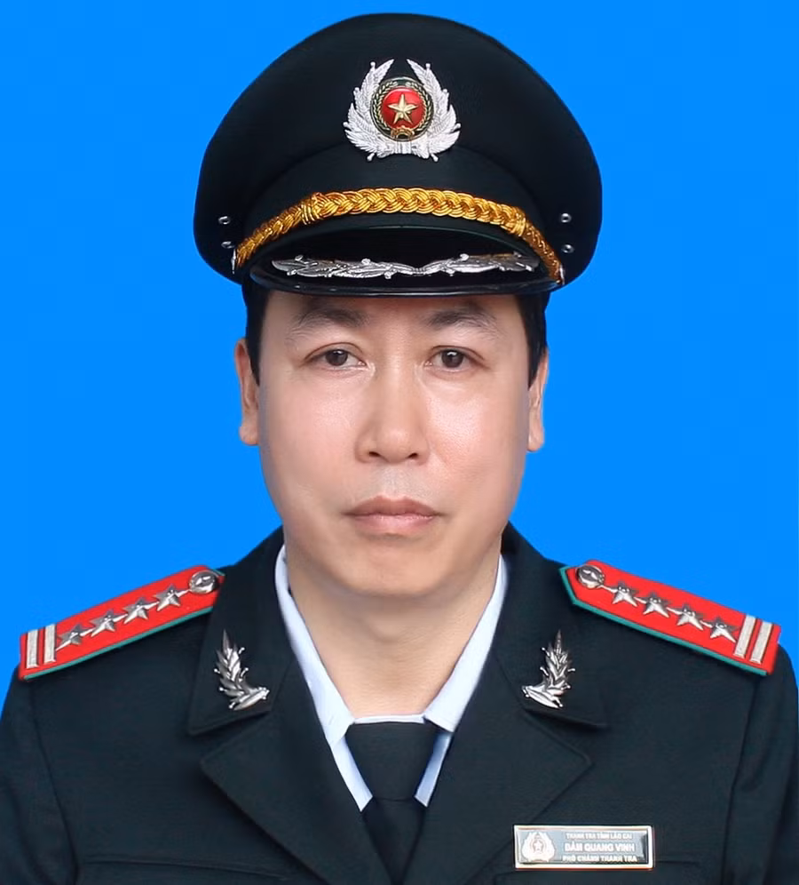 Ông Đàm Quang Vinh bị kỷ luật buộc thôi việc bắt đầu từ ngày 25/11.