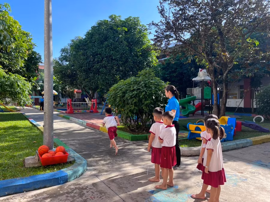 Soạn thảo “Bộ chuẩn phát triển trẻ em 5 tuổi” nhằm nâng cao chất lượng chăm sóc – giáo dục trẻ mầm non.