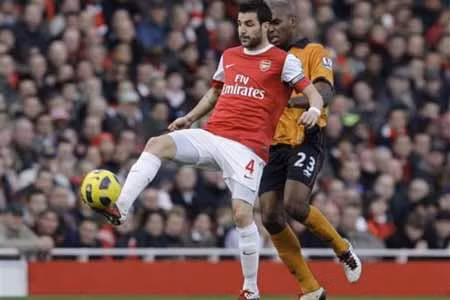 Real không theo đuổi Fabregas
