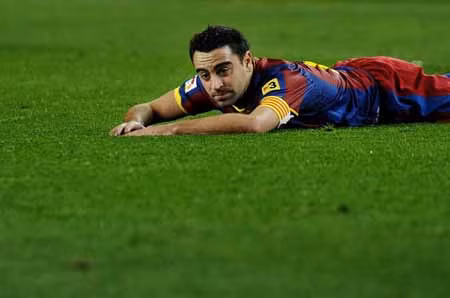 Xavi phải nghỉ thi đấu 10 ngày vì chấn thương
