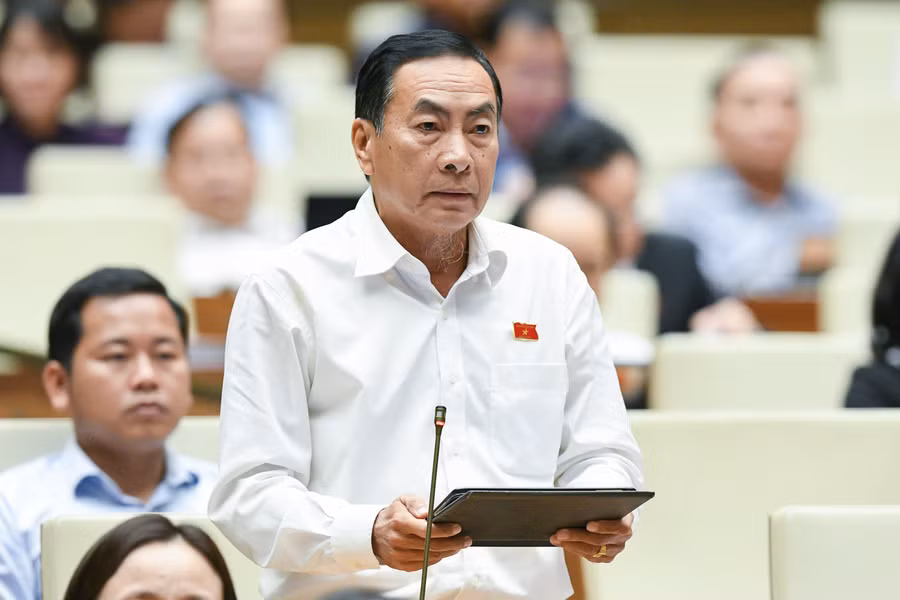 Đại biểu Phạm Văn Hòa - Đoàn ĐBQH tỉnh Đồng Tháp.