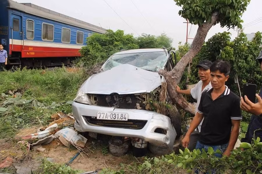 Hiện trường vụ tai nạn đường sắt tại Phú Yên.