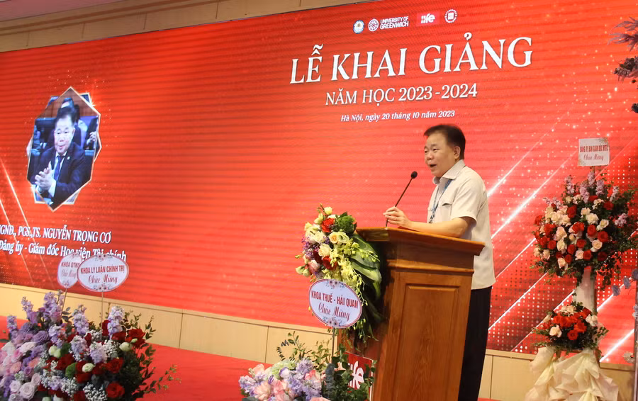 PGS.TS Nguyễn Trọng Cơ - Giám đốc Học viện Tài chính phát biểu tại lễ khai giảng.