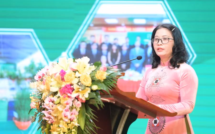 GS.TS Nguyễn Thị Lan - Giám đốc Học viện Nông nghiệp Việt Nam phát biểu tại hội nghị.