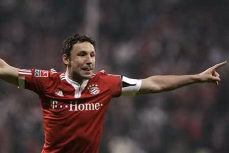 Van Bommel sắp trở thành tân binh của AC Milan