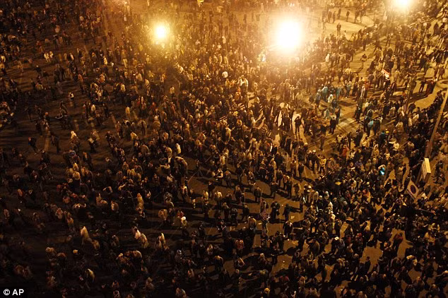 Protests have broken out in Suez, Cairo, Port Said and Alexandria and in 11 states in Egypt Read more: http://www.dailymail.co.uk/news/article-1351826/Egypt-protests-Looters-bid-steal-King-Tuts-treasures.html#ixzz1CXeT1Rvr