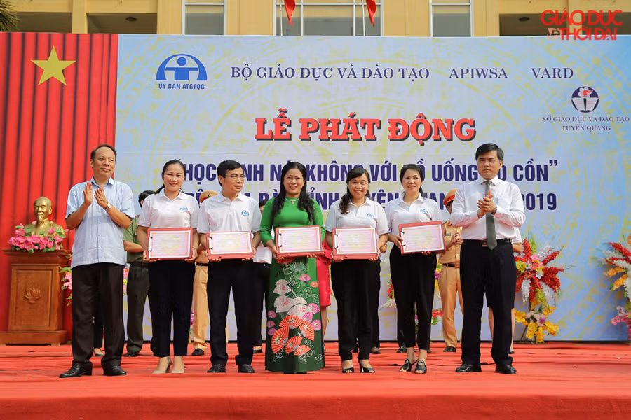 Mục tiêu của Chương trình là nhằm nâng cao kiến thức, kỹ năng về phòng, chống tác hại của việc lạm dụng đồ uống có cồn ở tuổi vị thành niên với thông điệp “Học sinh nói không với đồ uống có cồn”