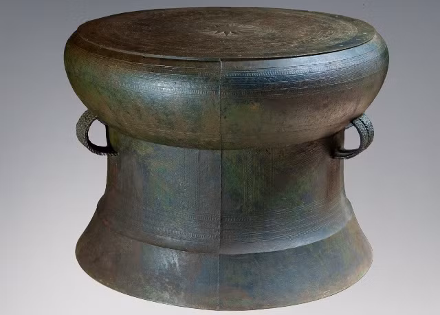 Trống đồng Ngọc Lũ