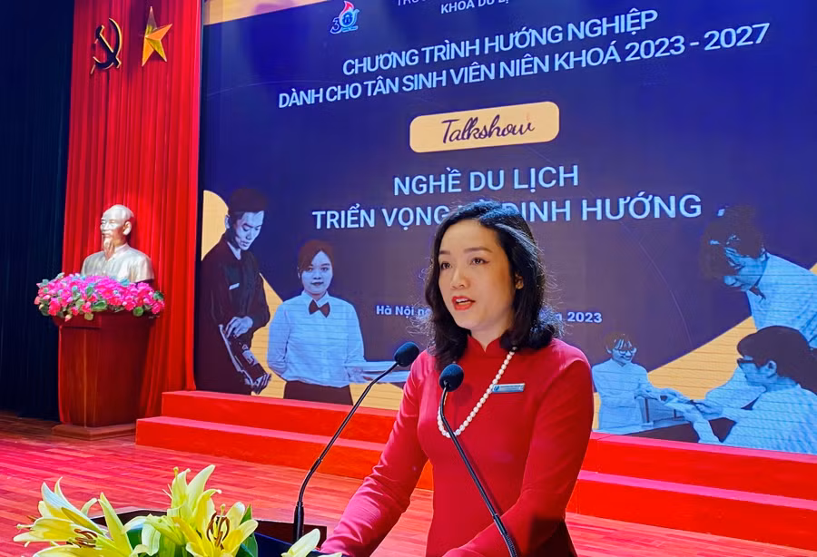 TS Nguyễn Thị Thu Mai – Trưởng Khoa Du lịch, Trường ĐH Mở Hà Nội phát biểu tại chương trình.