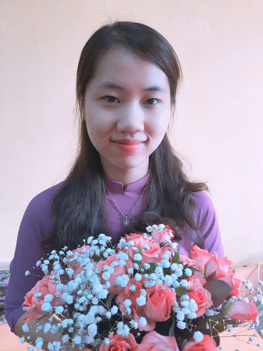 Cô Nguyễn Thu Hồng.