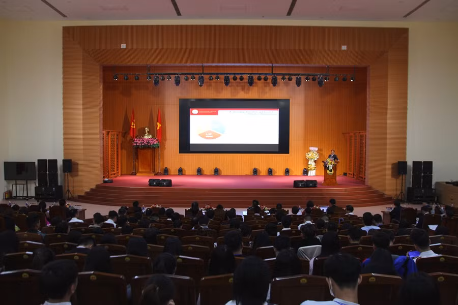 Khai mạc đánh giá ngoài chu kỳ 2 tại Trường Đại học Luật, Đại học Huế sáng 13/10. (Ảnh: Đại Dương)