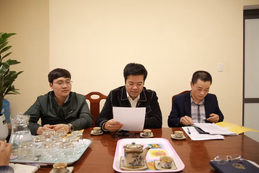 Nhiều vấn đề được nêu ra tại các buổi làm việc giữa Văn phòng đại diện Báo GD&TĐ với các đơn vị giáo dục tỉnh Thừa Thiên - Huế và TP Đà Nẵng. Nhiều vấn đề được nêu ra tại các buổi làm việc giữa Văn phòng đại diện Báo GD&TĐ với các đơn vị giáo dục tỉnh Thừa Thiên - Huế và TP Đà Nẵng.