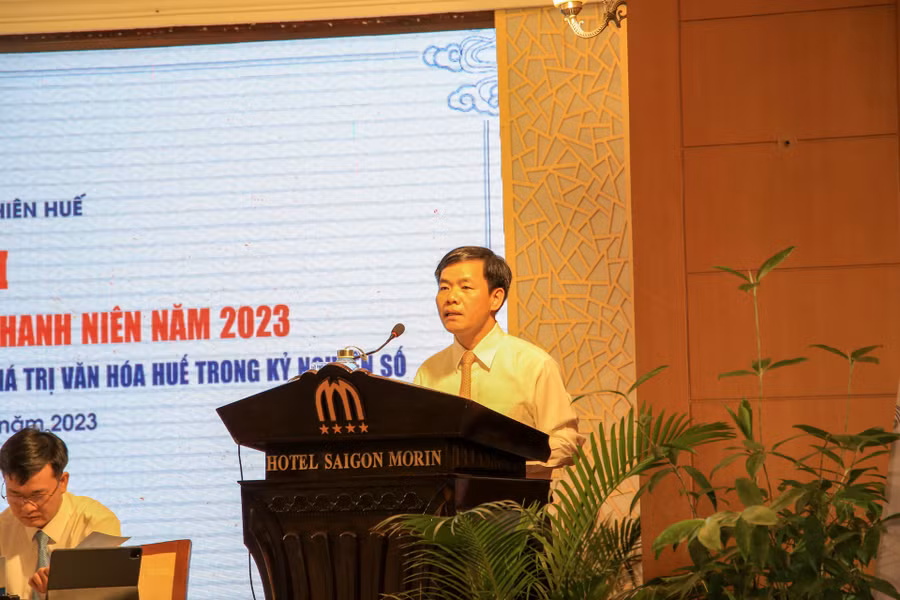 Chủ tịch UBND tỉnh Thừa Thiên – Huế Nguyễn Văn Phương phát biểu ý kiến chỉ đạo tại hội nghị.